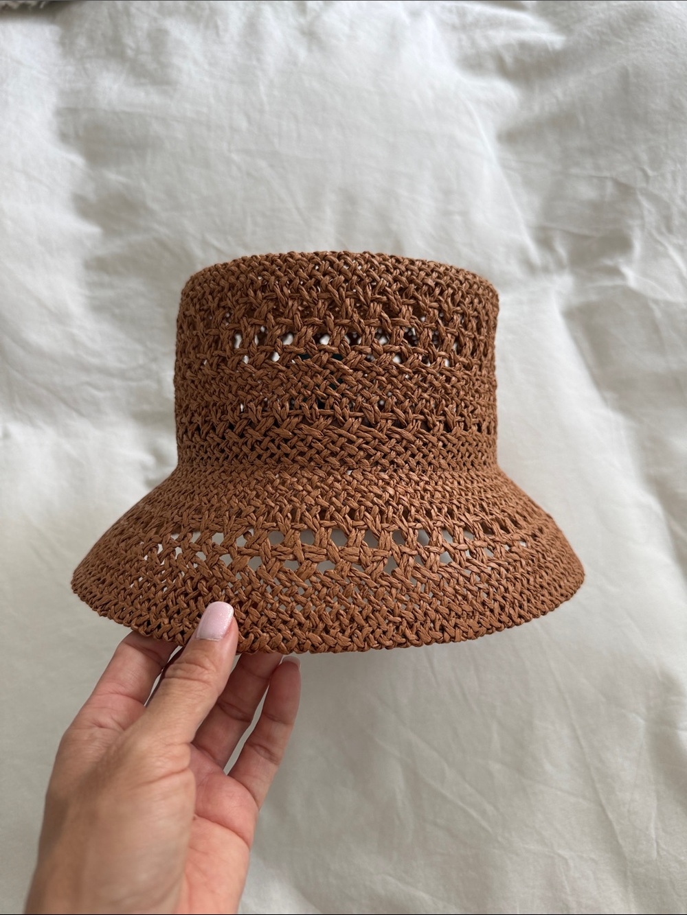 H&M Crochet Bucket Hat in Warm Brown - Picture 3 of 4